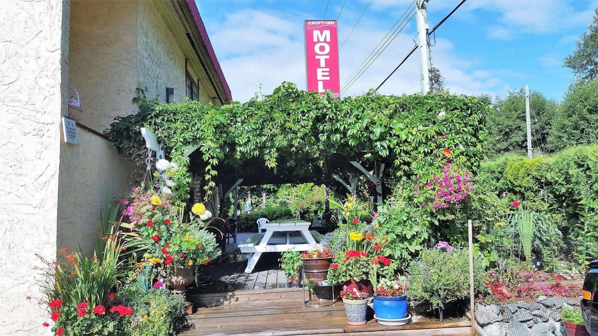 Croft Inn Motel Crofton Buitenkant foto
